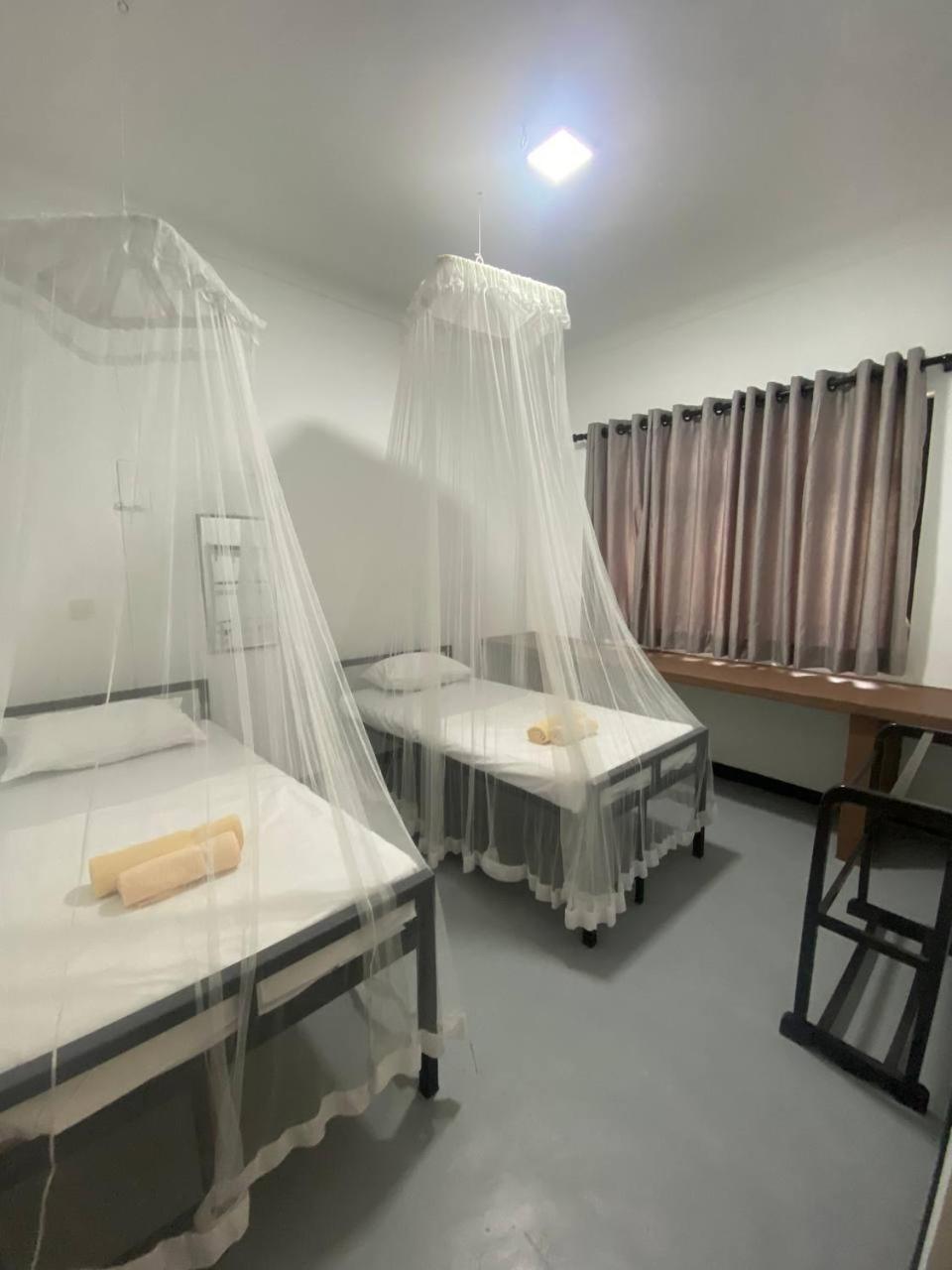 Pearl Villa Rooms And Hostel ウナワトゥナ エクステリア 写真