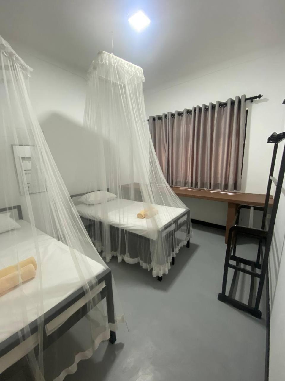 Pearl Villa Rooms And Hostel ウナワトゥナ エクステリア 写真