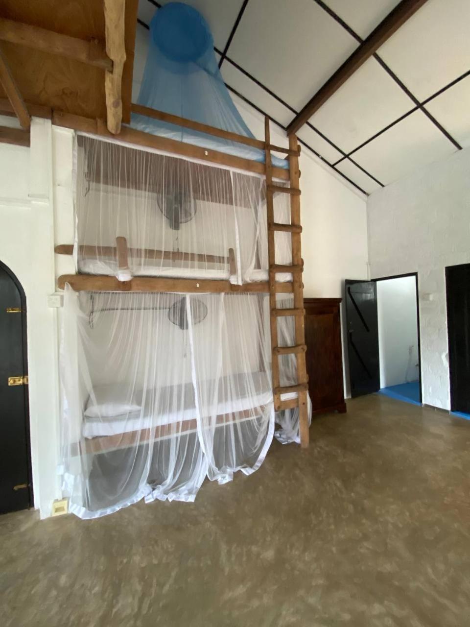Pearl Villa Rooms And Hostel ウナワトゥナ エクステリア 写真