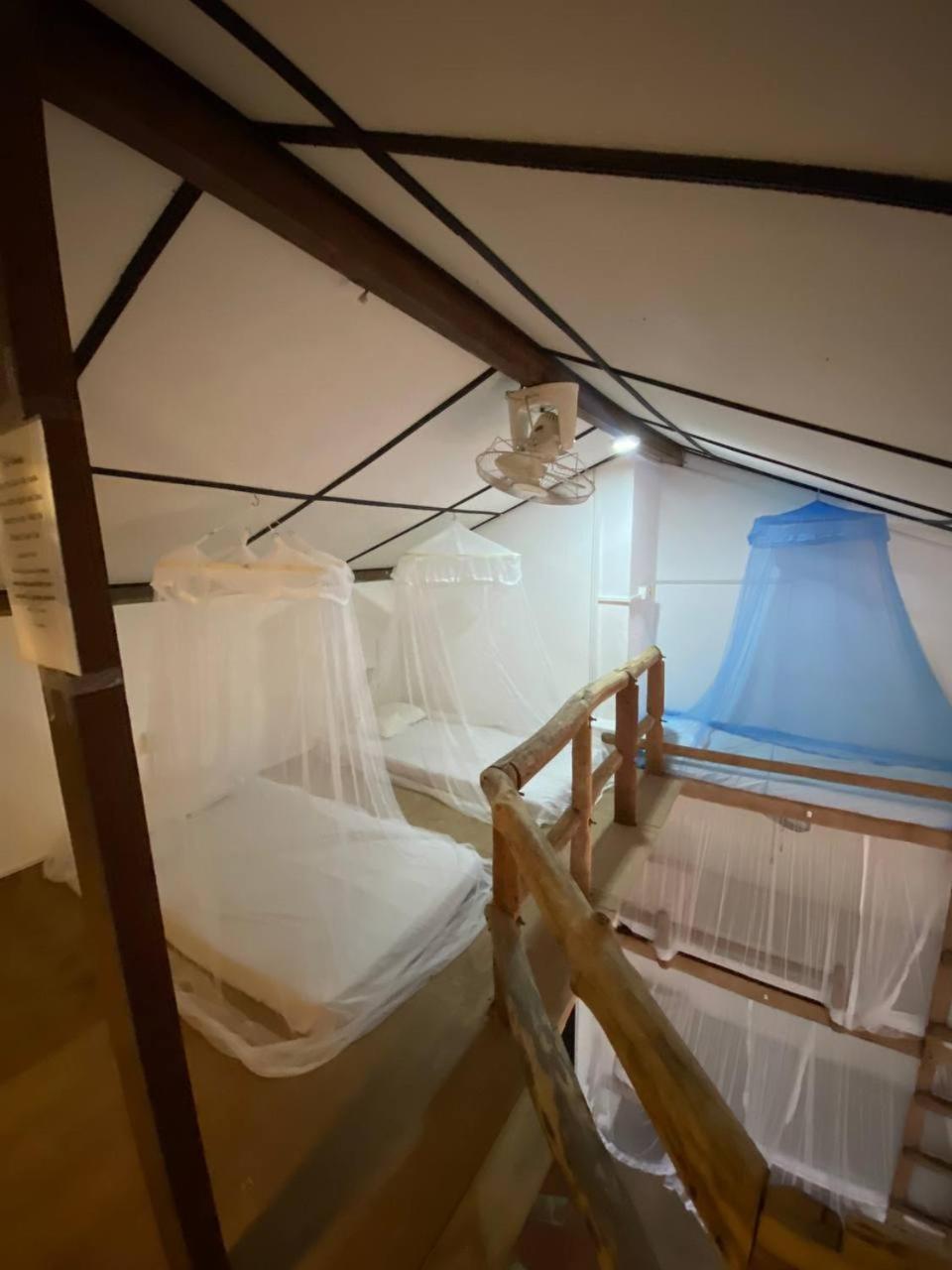 Pearl Villa Rooms And Hostel ウナワトゥナ エクステリア 写真