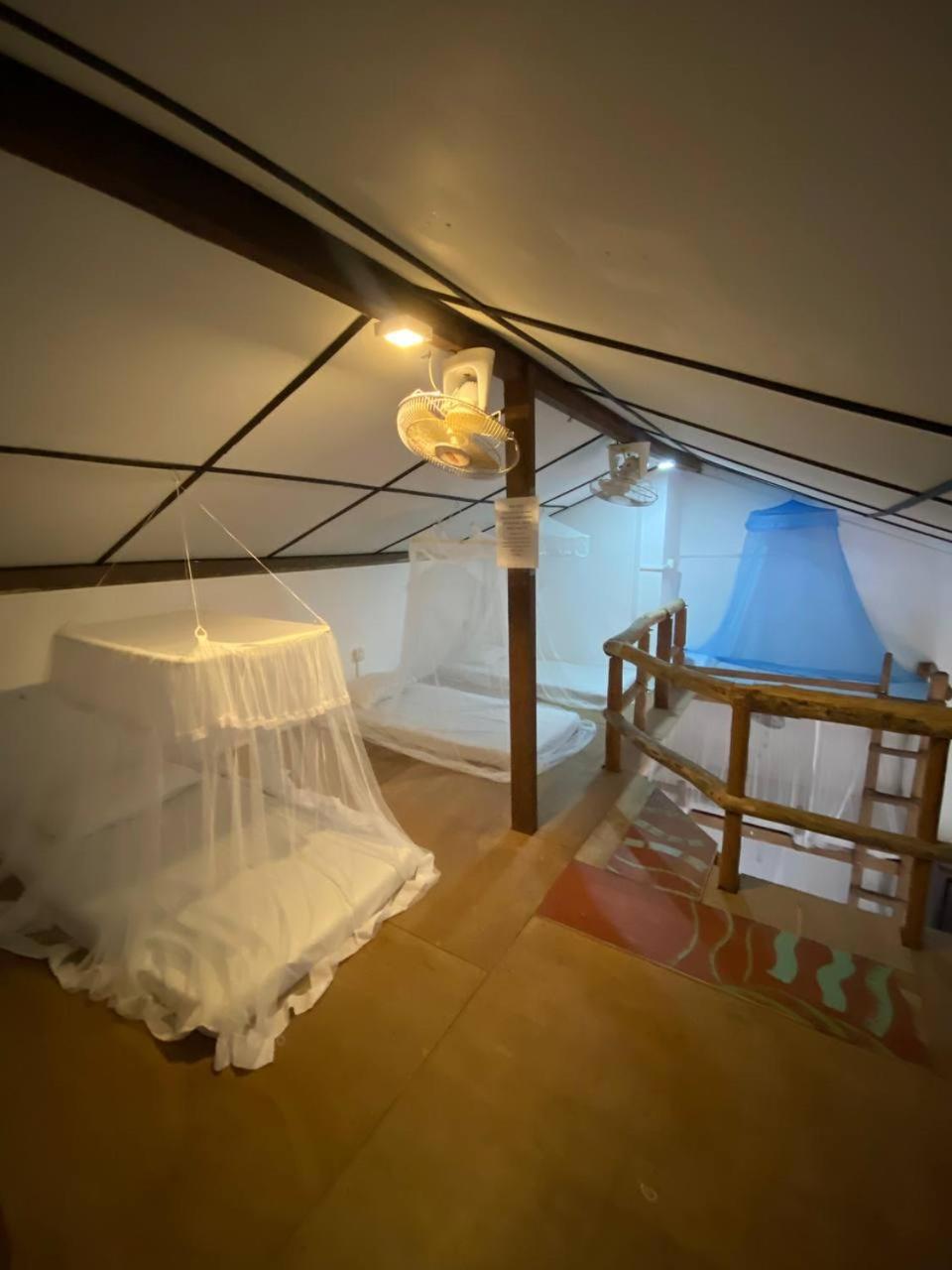 Pearl Villa Rooms And Hostel ウナワトゥナ エクステリア 写真