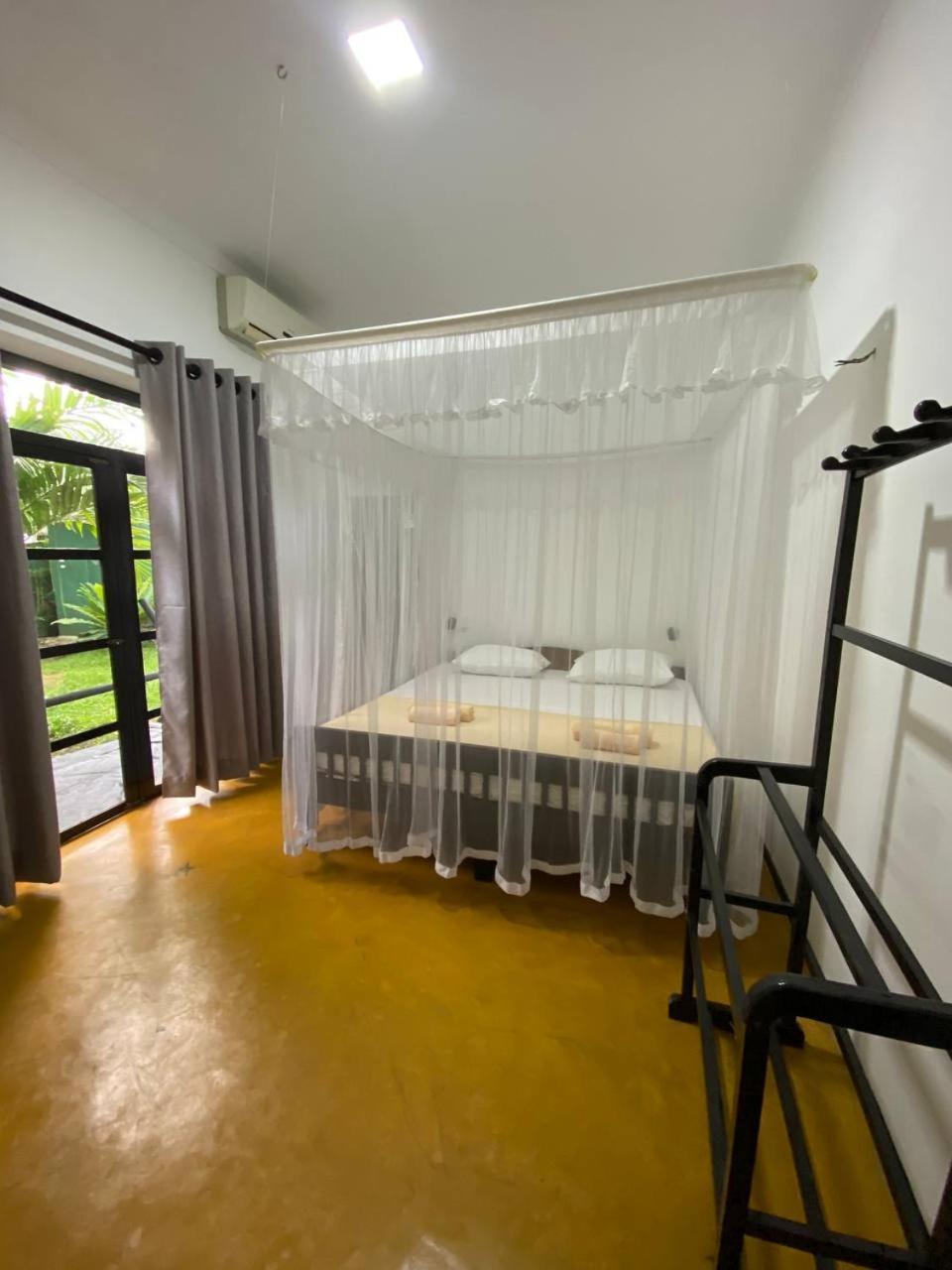 Pearl Villa Rooms And Hostel ウナワトゥナ エクステリア 写真