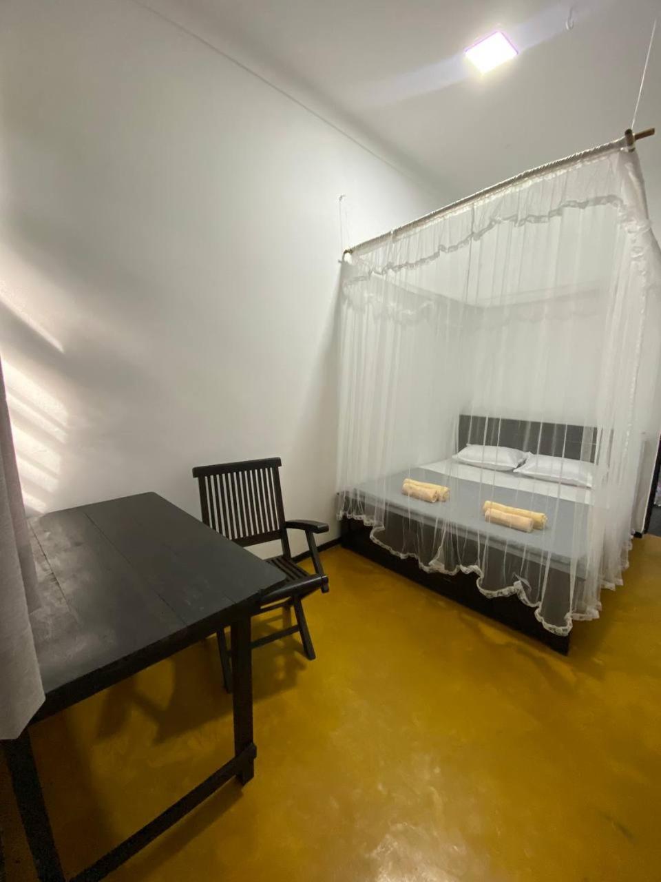 Pearl Villa Rooms And Hostel ウナワトゥナ エクステリア 写真