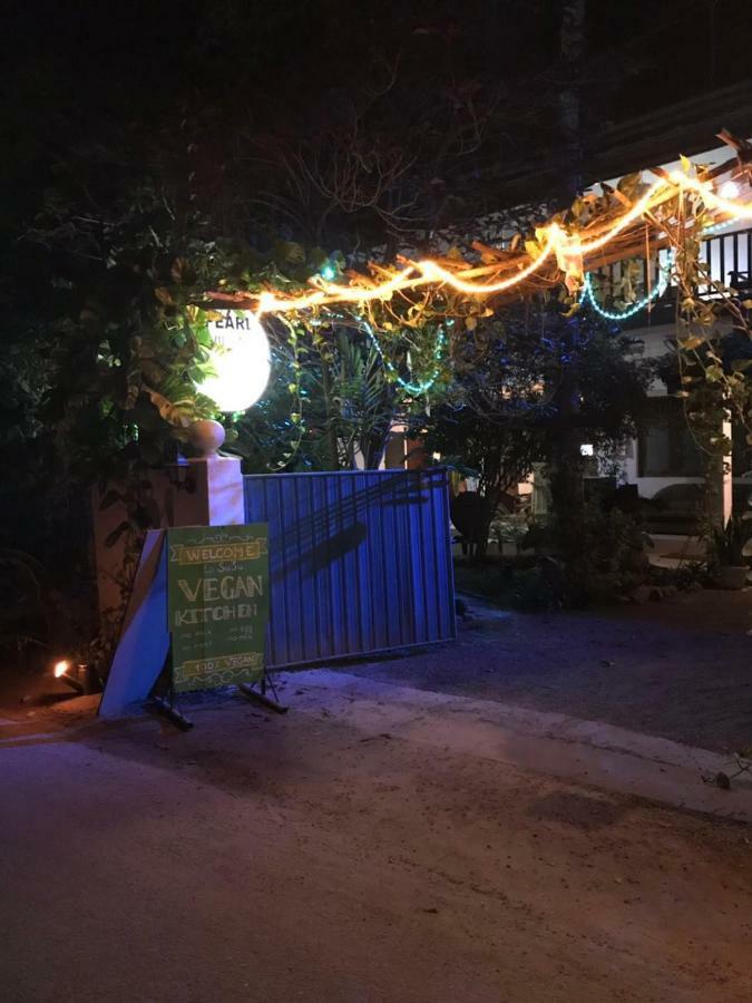 Pearl Villa Rooms And Hostel ウナワトゥナ エクステリア 写真